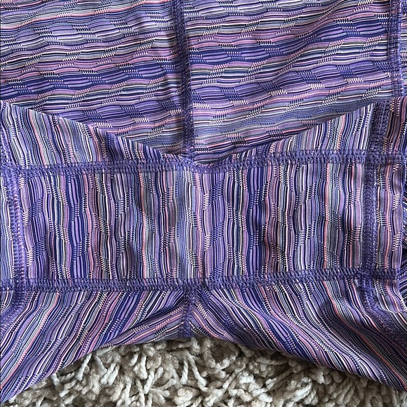 Lululemon What The Sport Short, Size 4-EUC - Picture 3 of 7